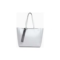 Torby shopper Calvin Klein Jeans K60K605051 EDGED SHOPPER. Białe torby damskie na zakupy Calvin Klein Jeans, bez wzorów, z jeansu, bez dodatków. Za 508,50 zł.