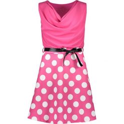 Sukienka w kolorze fuksji. Różowe sukienki damskie Pretty Closet, w paski, z tkaniny, bez kołnierzyka, bez rękawów, mini, rozkloszowane. W wyprzedaży za 115,95 zł.