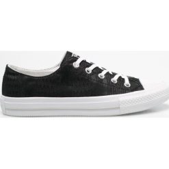 Converse - Tenisówki. Czarne tenisówki damskie marki Converse, z materiału, na sznurówki. W wyprzedaży za 169,90 zł.