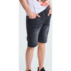 Denimowe joggery cargo - Szary. Spodnie męskie Cropp. W wyprzedaży za 79,99 zł.
