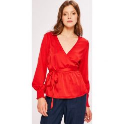 Vero Moda - Bluzka. Czerwone bluzki damskie Vero Moda, na co dzień, s, bez wzorów, z poliesteru, casualowe, bez kołnierzyka, bez rękawów. W wyprzedaży za 69,90 zł.