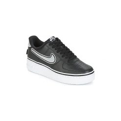 Buty Nike AIR FORCE 1'07 LV8 SPORT. Czarne buty sportowe męskie marki Nike, bez wzorów, sportowe, bez zapięcia. Za 391,20 zł.