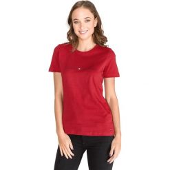 Tommy Hilfiger Koszulka Czerwony. Czerwone koszulki damskie TOMMY HILFIGER, m, z nadrukiem, z bawełny, bez kołnierzyka, z krótkim rękawem. Za 175,95 zł.
