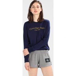Bluzy damskie: Calvin Klein Jeans HALIA INSTITUTIONAL Bluza peacoat