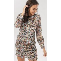 Czarno-Zielona Sukienka Evadne. Czarne sukienki damskie Born2be, s, bez wzorów, bez kołnierzyka, bez rękawów, mini. Za 179,99 zł.