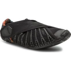 Buty VIBRAM FIVEFINGERS - Furoshiki 18WAD06 Black. Czarne buty sportowe damskie Vibram Fivefingers, bez wzorów, z lycry, sportowe, na fitness i siłownię, vibram fivefingers. Za 449,99 zł.