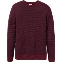 Sweter w paski bonprix czerwony klonowy-ciemnoniebieski w paski. Czerwone swetry męskie bonprix, s, w paski, bez kołnierzyka, bez kaptura. Za 54,99 zł.