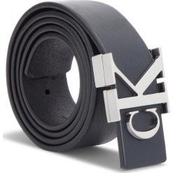 Pasek Damski CALVIN KLEIN JEANS - J 3Cm Mono Leather B K60K604771 75 448. Czarne paski damskie Calvin Klein Jeans, w paski, z jeansu. Za 249,00 zł.