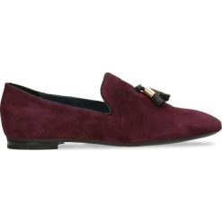 Mokasyny IKU. Czerwone mokasyny damskie marki Gino Rossi, ze skóry, eleganckie. Za 299,90 zł.