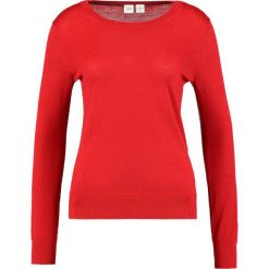 Swetry klasyczne damskie: GAP CREW Sweter red