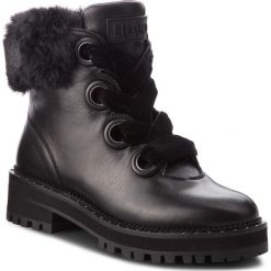 Trapery LIU JO - Pink 01 S68089 P0102 Black 22222. Czarne trapery damskie Liu Jo, ze skóry, bez obcasa, bez zapięcia. W wyprzedaży za 539,00 zł.