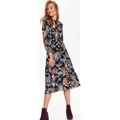 SUKIENKA MIDI W KWIATY, Z WIĄZANIEM PRZY DEKOLCIE. Czarne sukienki damskie marki Top Secret, na co dzień, na zimę, w kwiaty, eleganckie, bez kołnierzyka, z długim rękawem, długie, midi. W wyprzedaży za 59,99 zł.