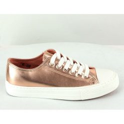 Sneakersy w kolorze złoto-białym. Trampki i tenisówki damskie Suredelle, Sixth Sens. W wyprzedaży za 89,95 zł.