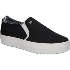 CREEPERSY WRANGLER SHEENA SLIP ON WL161556. Czarne półbuty damskie Wrangler, bez wzorów, bez obcasa, bez zapięcia. Za 149,99 zł.
