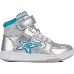 Sneakersy "Maltin" w kolorze srebrnym. Szare trampki dziewczęce geox kids, bez wzorów, bez zapięcia. W wyprzedaży za 134,95 zł.