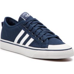 Buty adidas - Nizza CM8573 Conavy/Ftwwht/Crywht. Niebieskie buty sportowe męskie Adidas, ze skóry, bez zapięcia. Za 279,00 zł.