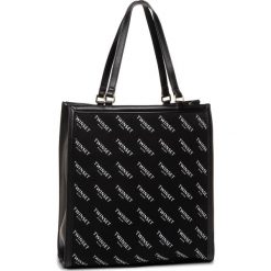 Torebka TWINSET - Shopping 201TA7200 Nero 00006. Czarne torebki klasyczne damskie Twinset, bez wzorów, ze skóry ekologicznej, klasyczne, bez dodatków. W wyprzedaży za 549,00 zł.
