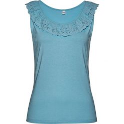 Top z ażurową koronką bonprix jasnoniebieski. Fioletowe bluzki damskie bonprix, w koronkowe wzory, z koronki, bez kołnierzyka, bez rękawów. Za 59,99 zł.