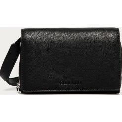 Calvin Klein - Portfel. Czarne portfele damskie Calvin Klein, w paski, ze skóry ekologicznej. Za 359,90 zł.