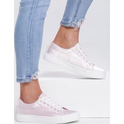 Różowe Tenisówki Everything I Said. Różowe półbuty damskie Renee. Za 59,99 zł.