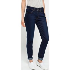 Levi's - Jeansy Revel Skinny Push Up. Czerwone rurki damskie marki Levi's®, z elastanu. W wyprzedaży za 299,90 zł.