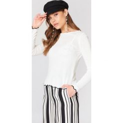 Swetry klasyczne damskie: Trendyol Sweter z ozdobnym wykończeniem – White