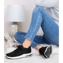 Buty sportowe damskie N/M BOK09 Czarne. Czarne buty sportowe damskie N/M, bez wzorów, z tkaniny, sportowe. Za 89,00 zł.
