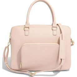 Torba na laptopa Stackers jasnoróżowa. Różowe torby na laptopa Stackers, bez wzorów, ze skóry. Za 299,00 zł.