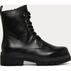 Marco Tozzi - Workery skórzane. Czarne workery damskie Marco Tozzi, ze skóry, bez obcasa, na obcasie, na sznurówki. Za 399,90 zł.