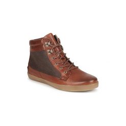 Buty Nicholas Deakins VINCENT. Czerwone trampki męskie Nicholas Deakins, bez wzorów, bez zapięcia. Za 328,30 zł.