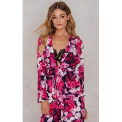 Marynarki i żakiety damskie: NA-KD Trend Wzorzysta marynarka z wiązaniem w talii – Multicolor