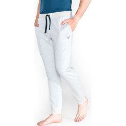 Emporio Armani Spodnie dresowe Szary. Szare spodnie męskie Emporio Armani, l, bez wzorów, z bawełny. Za 404,95 zł.