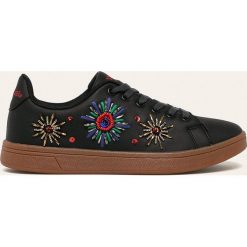 Desigual - Buty. Czarne buty sportowe damskie Desigual, bez wzorów, z gumy, sportowe. W wyprzedaży za 239,90 zł.