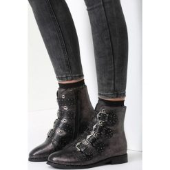 Brązowe Botki Can't Buy Me Love. Brązowe buty zimowe damskie vices. Za 109,99 zł.