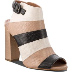 Sandały LORETTA VITALE - 8210 Warm Taupe Ma. Brązowe klapki damskie marki Loretta Vitale, bez wzorów, ze skóry, bez obcasa, na obcasie. W wyprzedaży za 229,00 zł.