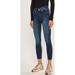 Only - Jeansy Blush. Niebieskie jeansy damskie ONLY, s, z aplikacjami, z elastanu. W wyprzedaży za 139,90 zł.