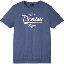 T-shirt w wygodnym fasonie bonprix indygo z nadrukiem. Niebieskie koszulki męskie bonprix, s, z nadrukiem, bez kołnierzyka. Za 37,99 zł.
