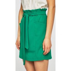 Haily's - Spódnica Everly. Czerwone spódniczki damskie Haily's, na co dzień, s, bez wzorów, z elastanu, mini, proste. Za 79,90 zł.