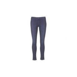 Jeansy skinny Love Moschino WP91200. Niebieskie rurki damskie marki Love Moschino, z jeansu. Za 496,30 zł.