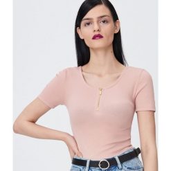 Koszulka z zamkiem - Różowy. Różowe bluzki damskie Sinsay, xl, bez wzorów, bez kołnierzyka. Za 19,99 zł.