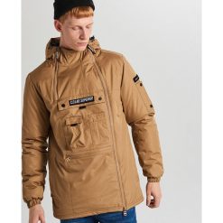 Kurtka z dwoma zamkami - Beżowy. Brązowe kurtki męskie Cropp, s, bez wzorów, bez kaptura. Za 269,99 zł.