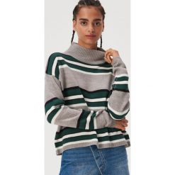 Sweter oversize z golfem - Jasny szary. Szare swetry damskie Sinsay, xl, bez wzorów, bez rękawów. W wyprzedaży za 39,99 zł.