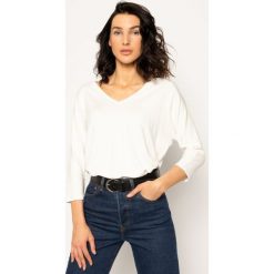 Bluzka Marc O'Polo 001 3040 52245. Białe bluzki damskie Marc O'Polo, m, bez wzorów, polo, bez rękawów. W wyprzedaży za 239,00 zł.