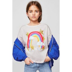 Mango Kids - Top dziecięcy Iris 110-164 cm. Niebieskie topy damskie marki Mango Kids, z nadrukiem, z bawełny, z okrągłym kołnierzem, z krótkim rękawem. W wyprzedaży za 29,90 zł.