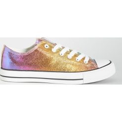 Holograficzne trampki - Wielobarwny. Szare trampki i tenisówki damskie Sinsay, bez wzorów, bez zapięcia. Za 59,99 zł.