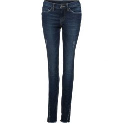 Dżinsy Super Skinny z ćwiekami bonprix ciemny denim. Niebieskie jeansy damskie bonprix, z jeansu. Za 54,99 zł.