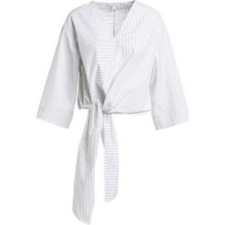 House of Dagmar VIRA Bluzka offwhite/black. Czarne bluzki damskie marki Fille Du Couturier, z bawełny. W wyprzedaży za 354,50 zł.