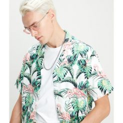 Levi's® Cubano Koszula Zielony Wielokolorowy. Zielone koszule męskie s, w kwiaty, z bawełny, bez kołnierzyka, z krótkim rękawem. Za 223,95 zł.