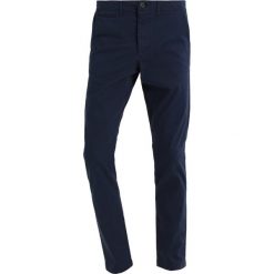 Chinosy męskie: Produkt PKTAKM COINS Chinosy navy blazer