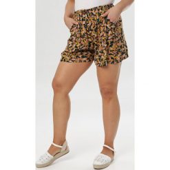 Żółte Szorty Pallelacia. Żółte szorty damskie Born2be, xl, bez wzorów. W wyprzedaży za 24,99 zł.